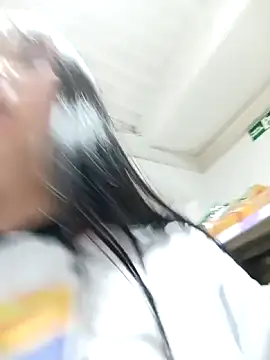 Zulema R1 online show from April 6, 10:33 pm