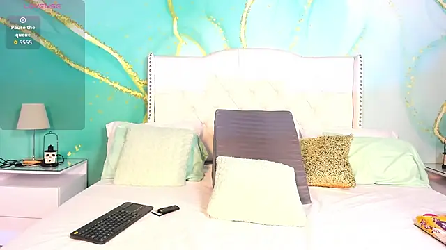 Snapshot of solwynnee chatting on October 3, 10:15 pm solwynnee online show from October 3, 10:15 pm