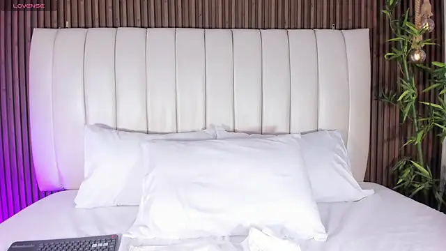 AliHamilton online show from November 4, 10:59 pm