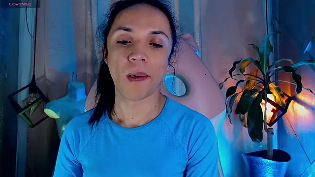 Cristal Gem1 online show from May 25, 11:53 am