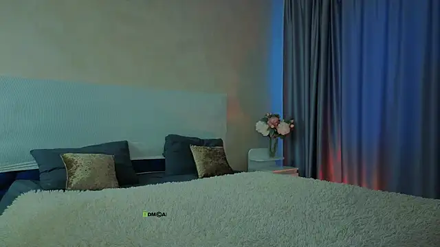  sophielov online show from May 17, 3:06 am