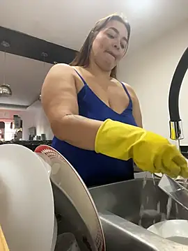 sarahreyess 11 online show from March 19, 10:30 am