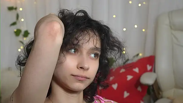 MimiLicks online show from November 1, 12:09 pm