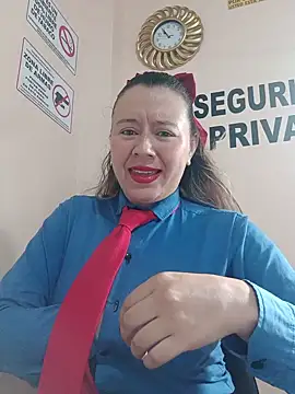 Hannah-colx online show from May 17, 3:55 pm