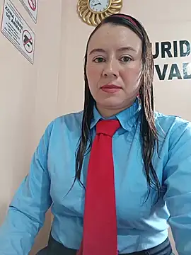 Hannah-colx online show from May 22, 1:42 pm