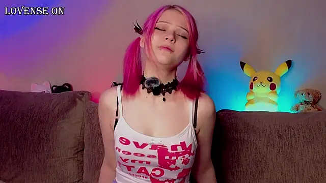 RavenKitten  online show from May 12, 3:15 am