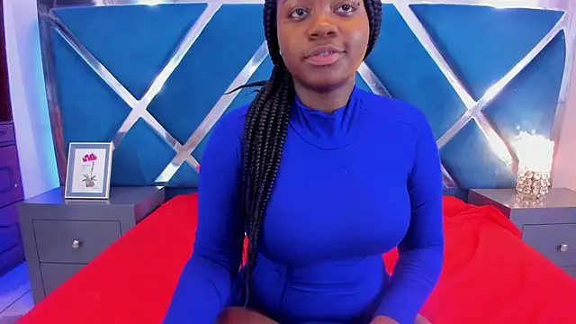 SulyClarck online show from October 27, 8:03 pm