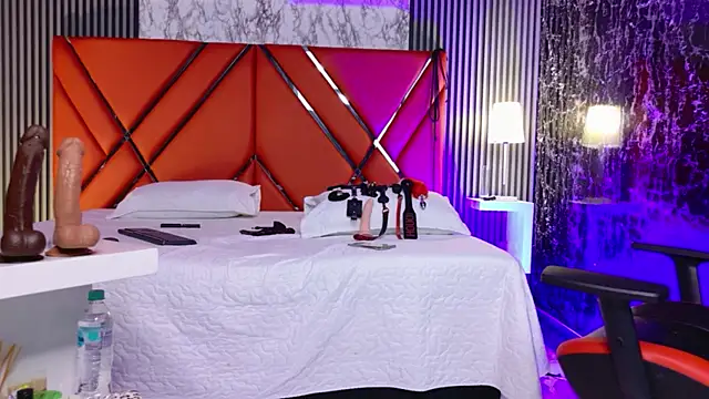 Violet sl4ve online show from May 9, 2:19 pm