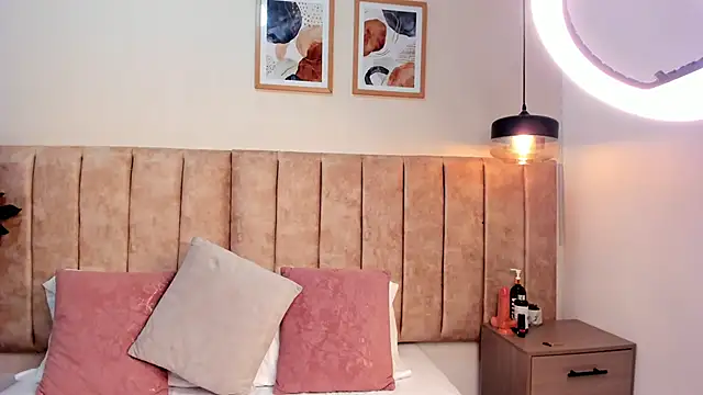 Karina Harris online show from November 18, 12:39 pm