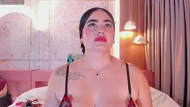 sofiiacarson online show from May 11, 9:01 pm