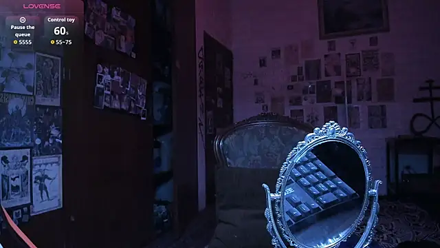 DiosaSexSymbol online show from November 16, 6:59 am