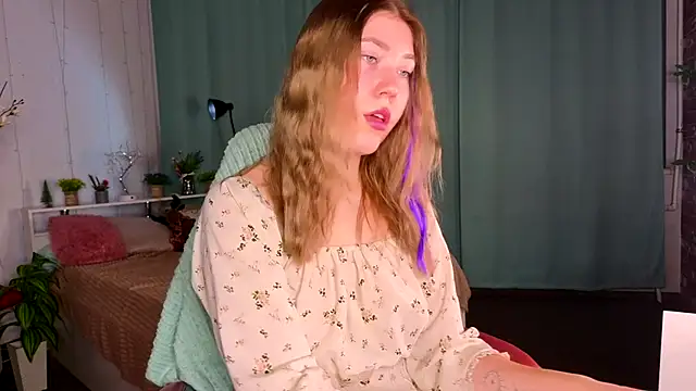Mary Dollie online show from September 8, 8:52 pm