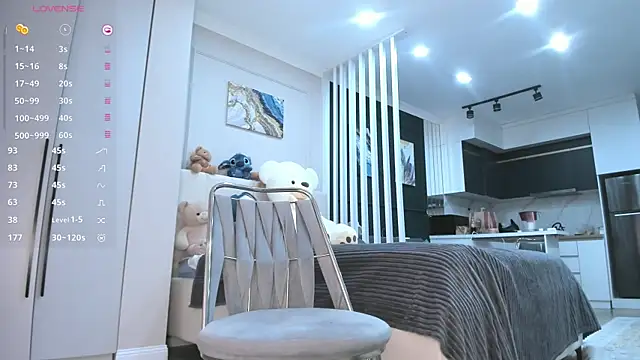 Yunleah online show from May 18, 5:35 am