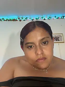 sbanna valle  online show from May 15, 1:11 am