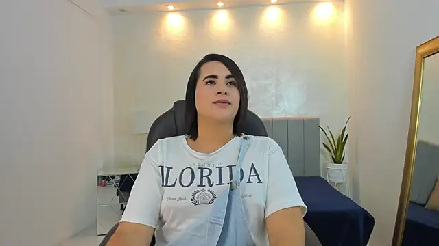 Snapshot of kendall_roous chatting on September 29, 7:41 pm kendall roous online show from September 29, 7:41 pm