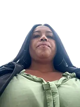 -Mia1 online show from October 10, 6:24 pm