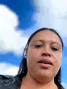 -Mia1 online show from May 23, 1:09 pm