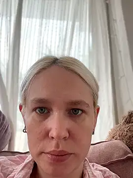 princessbubblegm online show from July 11, 12:05 pm