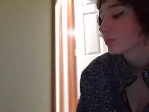 rrreyyy online show from September 9, 1:05 am