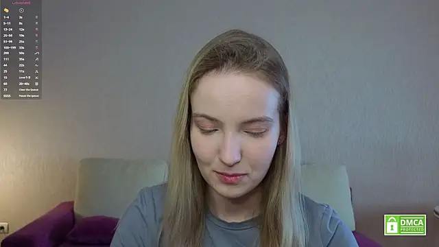 HongTomczak online show from May 20, 7:38 am