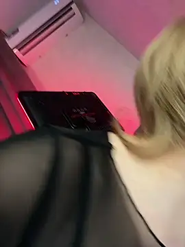 SugarDanger online show from March 9, 1:25 pm