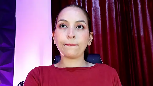 Snapshot of Arianaa_Jones_ chatting on October 4, 2:11 pm Arianaa Jones online show from October 4, 2:11 pm
