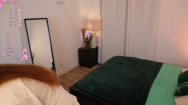 yess kiki online show from September 28, 9:47 am