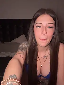 lisapeperoni online show from October 18, 11:17 pm