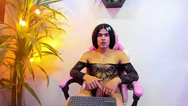 Drag Lopera online show from September 23, 7:01 pm
