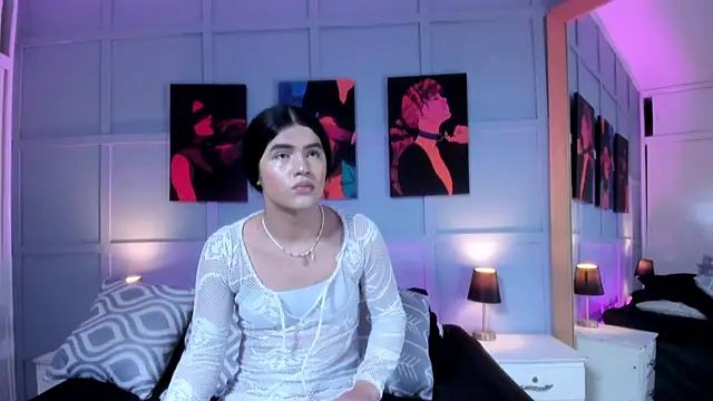 Drag Lopera online show from September 22, 7:01 pm