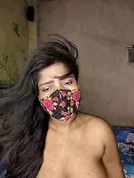 Love143A online show from April 29, 3:43 am