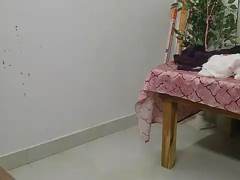 Its-ishikaa online show from November 1, 2:59 am