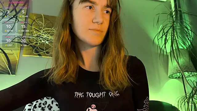 velina   online show from December 22, 5:38 pm