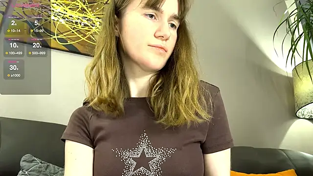 velina   online show from November 12, 6:06 pm