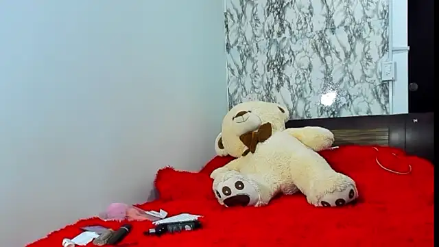 maia bronce online show from September 19, 12:20 am