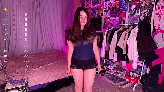 PinkiRay online show from November 1, 5:39 pm