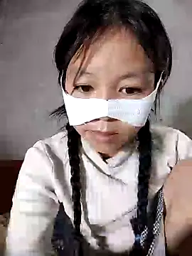 Lilyy-y online show from November 13, 10:20 pm