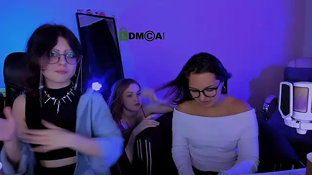 samanta hotty online show from October 11, 8:11 pm