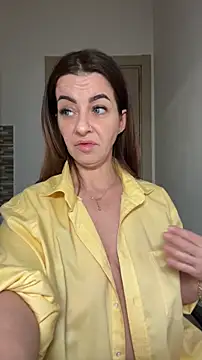 Roxanne Skye online show from January 6, 5:38 pm