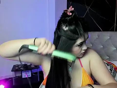 im bunny   online show from May 25, 11:53 am