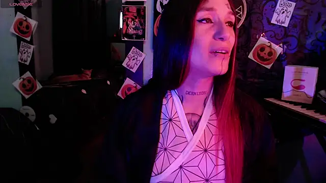 lilithword online show from October 27, 1:06 pm