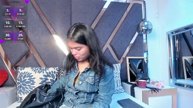 LunaTeenx69 online show from September 17, 1:42 pm