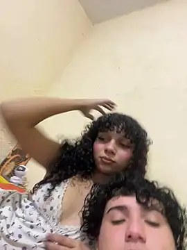 Casal-foda braba online show from May 16, 1:30 am