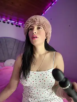 Mia salinass online show from May 18, 5:57 am