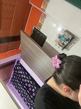 SarahCastro1  online show from May 14, 4:07 am