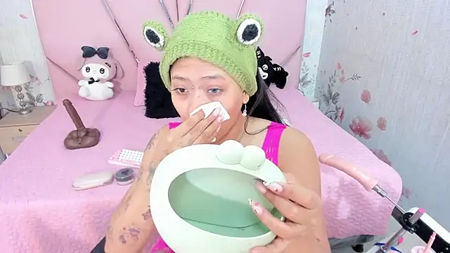 SafiroAgataaa online show from March 6, 4:07 am