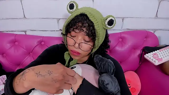 SafiroAgataaa online show from January 11, 1:16 pm