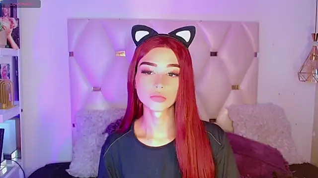 Daphnne Foxx online show from October 2, 9:42 pm
