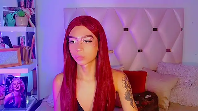 Daphnne Foxx online show from October 1, 8:47 pm