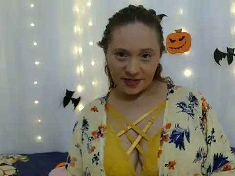 NoraParkeer online show from October 14, 7:16 pm